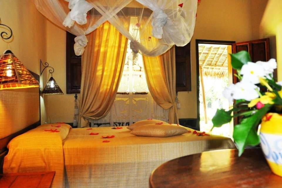 Madiro Hotel Nosy-Be Bagian luar foto
